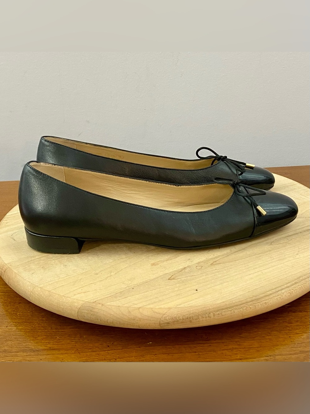 Stuart Weitzman Sleek Cap Toe Black Mixed Patent Leather Ballet Flats Shoes 10B